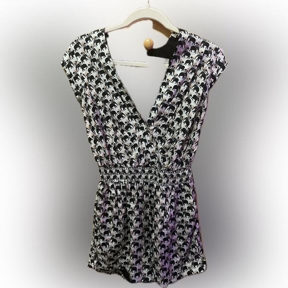 BCBGeneration Black and White Elephant Patterned Romper - Picture 1 of 3